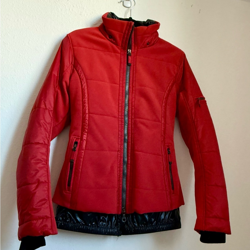 Red Frauenschuh women’s Ski Jacket